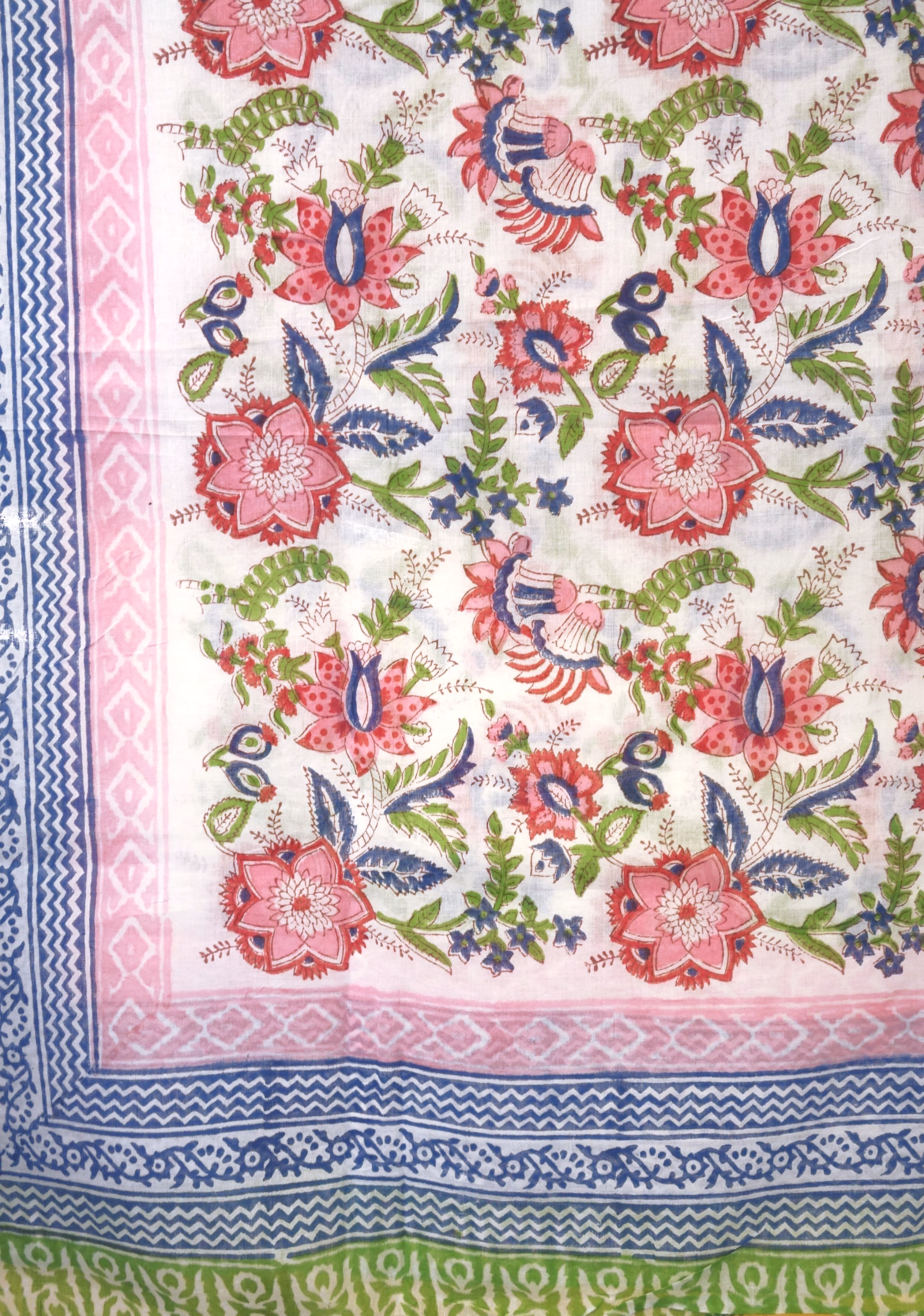 Sarong weiß rosa Blüten